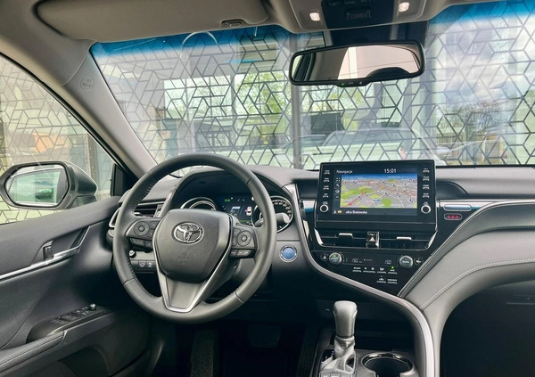 Toyota Camry cena 169900 przebieg: 6600, rok produkcji 2023 z Sulejówek małe 497